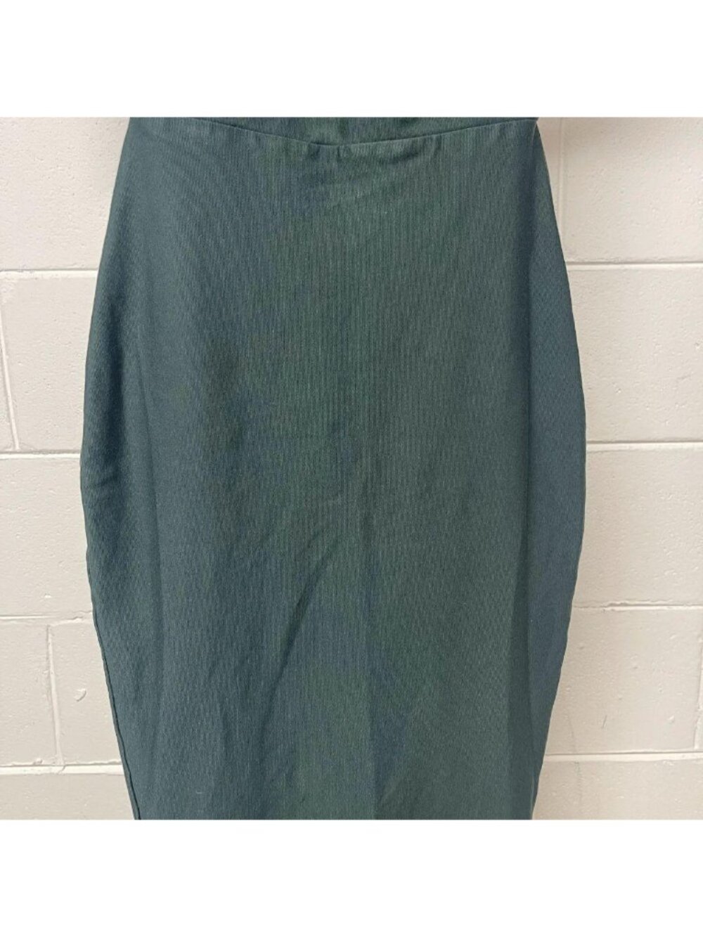 Lulus Emerald Green Mermaid Midi Dress XS Off Shoulder Ruffle Hem - Picture 4 of 8